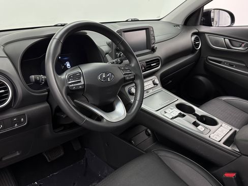 Used 2021 Hyundai Kona Limited w/ Cargo Package image 10