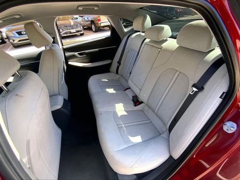 Used 2025 Hyundai Sonata SEL FWD image 21