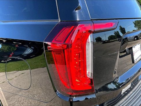 Used 2021 GMC Yukon Denali w/ Denali Premium Package AWD/4WD image 29