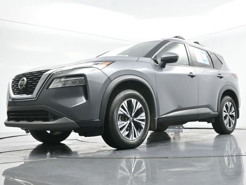 Used 2021 Nissan Rogue SV w/ Premium Package FWD image 46