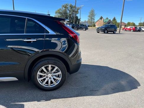 Used 2021 Cadillac XT4 Premium Luxury AWD/4WD image 6