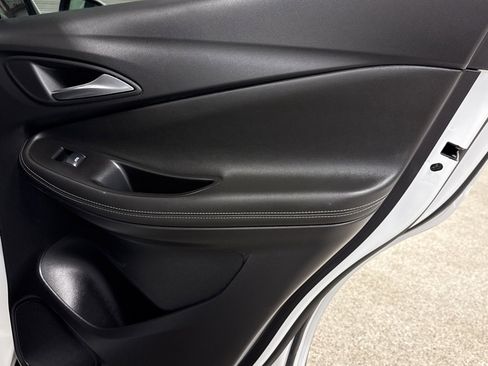 Used 2025 Buick Encore GX Preferred image 19