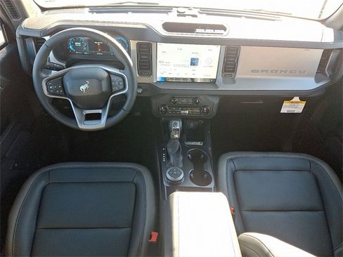 New 2025 Ford Bronco Outer Banks image 10