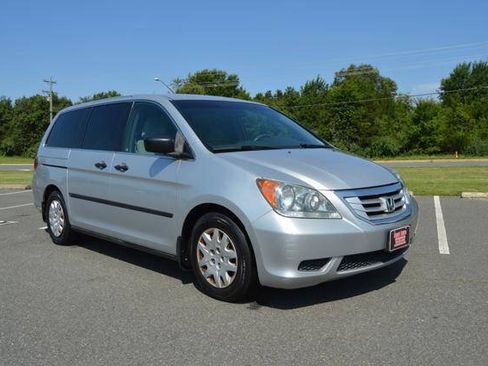 Used 2010 Honda Odyssey LX image 3