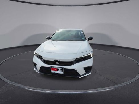 Used 2023 Honda Civic Sport image 3