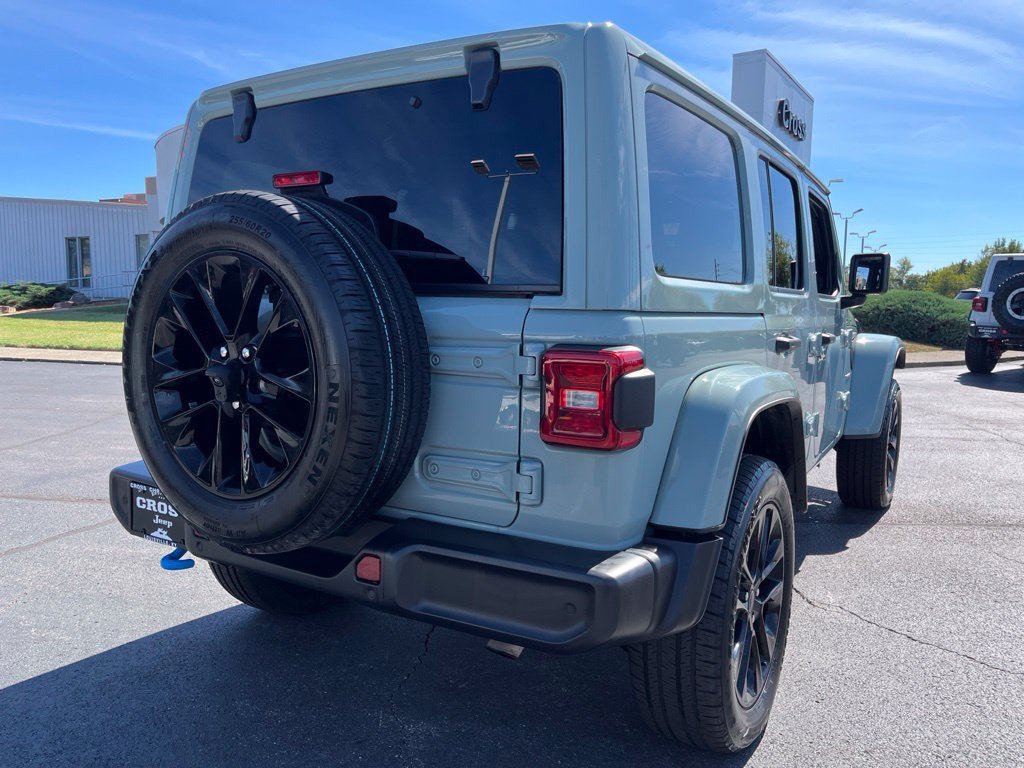 Used 2024 Jeep Wrangler Unlimited Sahara w/ Safety Group AWD/4WD image 62
