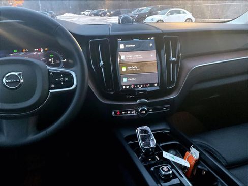 Used 2024 Volvo XC60 T8 Ultimate w/ Protection Package Premier image 18