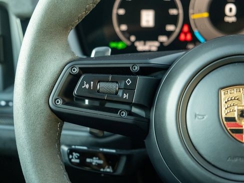 Certified 2024 Porsche Cayenne Turbo GT image 36