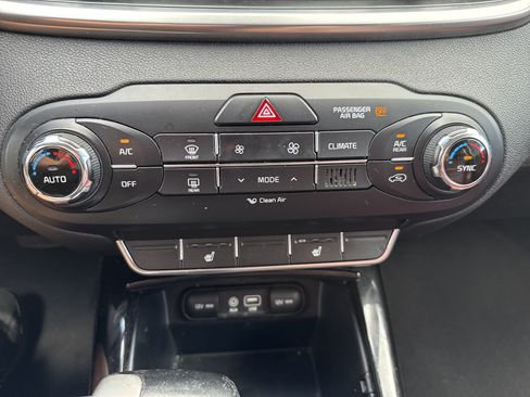 Used 2017 Kia Sorento SX AWD/4WD image 27