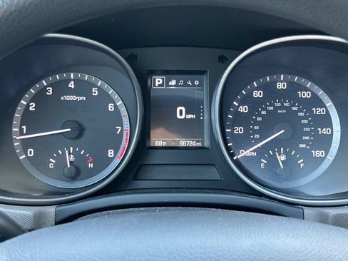 Used 2018 Hyundai Santa Fe Sport FWD image 23