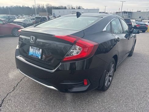 Used 2019 Honda Civic EX image 4