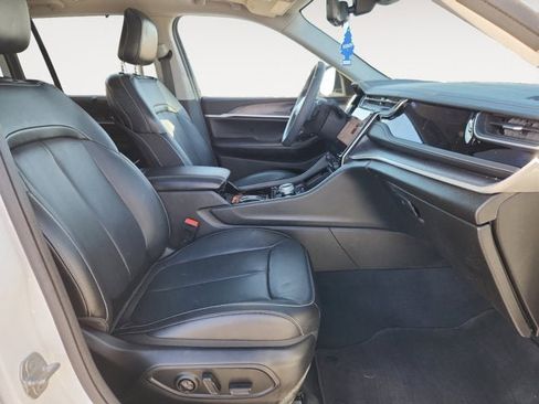 Used 2022 Jeep Grand Cherokee Limited 4xe w/ Luxury Tech Group II image 15