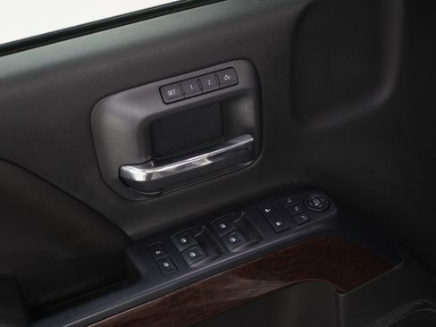 Used 2015 GMC Sierra 1500 SLT w/ SLT Crew Cab Value Package image 22