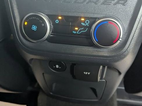 Used 2025 Ford Explorer ST-Line image 17