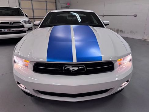 Used 2012 Ford Mustang Premium RWD image 8