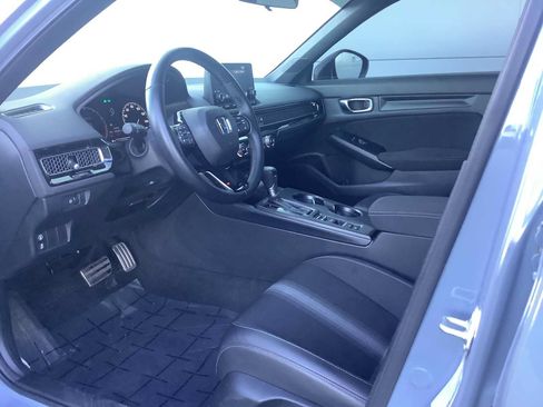 Used 2023 Honda Civic Sport image 3