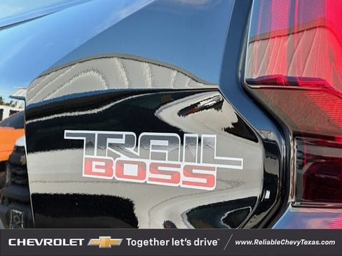 New 2026 Chevrolet Colorado Trail Boss AWD/4WD image 6