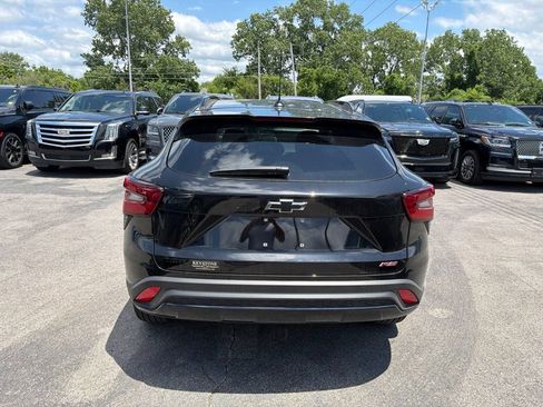 Used 2026 Chevrolet Trax RS w/ Sunroof Package FWD image 10