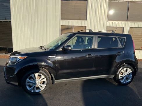 Used 2016 Kia Soul ! image 3