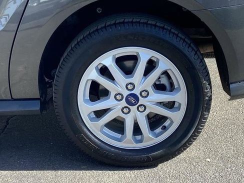 Used 2022 Ford Transit Connect XLT image 28