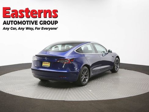 Used 2018 Tesla Model 3 Mid Range image 38