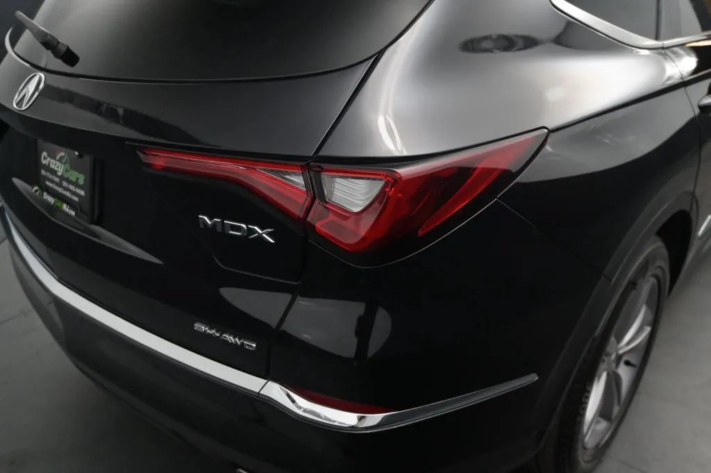 Used 2022 Acura MDX SH-AWD image 15