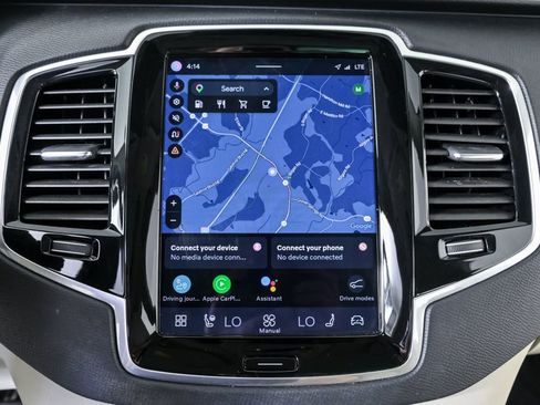 Certified 2023 Volvo XC90 B6 Plus w/ Protection Package Premier AWD/4WD image 17