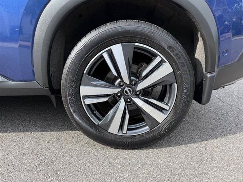 Used 2023 Nissan Rogue Platinum w/ Platinum Premium Package AWD/4WD image 16