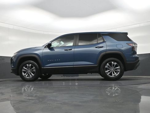 Used 2025 Chevrolet Equinox LT FWD image 24