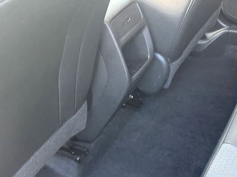 Used 2025 Chevrolet Trax LT w/ LT Convenience Package image 23