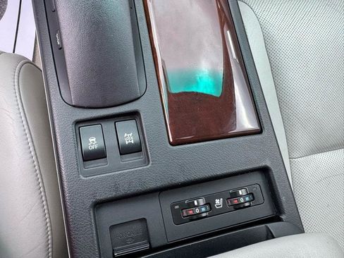 Used 2011 Lexus RX 350 AWD w/ Premium Pkg image 19