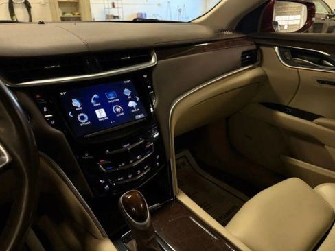 Used 2016 Cadillac XTS Premium image 25