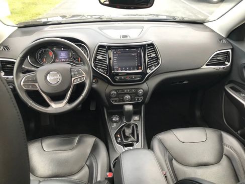 Used 2019 Jeep Cherokee Limited w/ Technology Group image 39