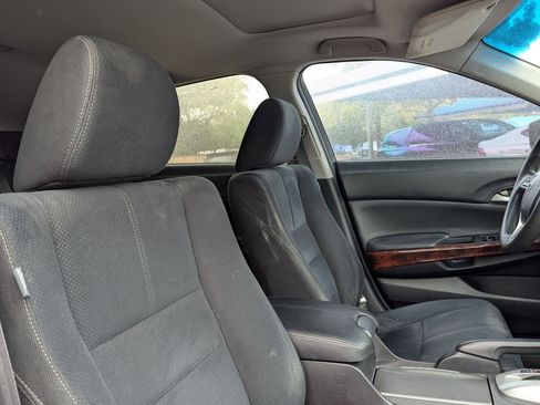 Used 2010 Honda Crosstour EX image 28