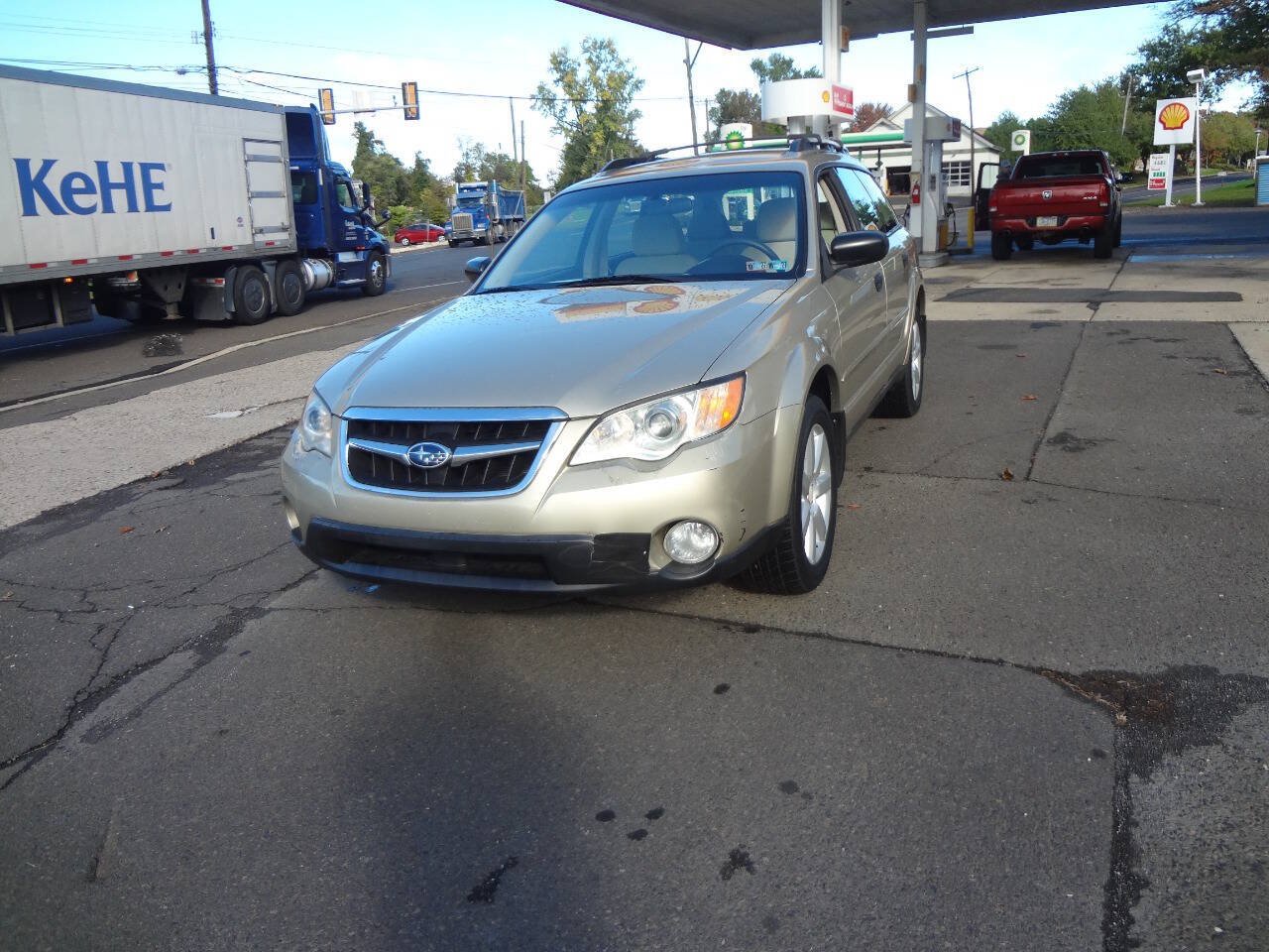 Used 2008 Subaru Outback 2.5i L.L. Bean AWD/4WD image 2