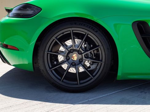 Used 2021 Porsche 718 Cayman GTS RWD image 14