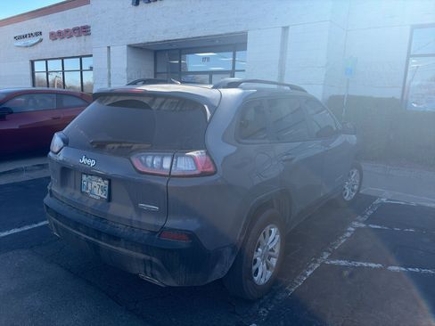 Used 2022 Jeep Cherokee Latitude Lux image 3