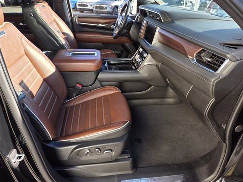 Certified 2023 GMC Yukon Denali Ultimate image 16