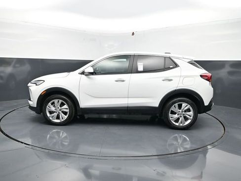 Used 2025 Buick Encore GX Preferred AWD/4WD image 5