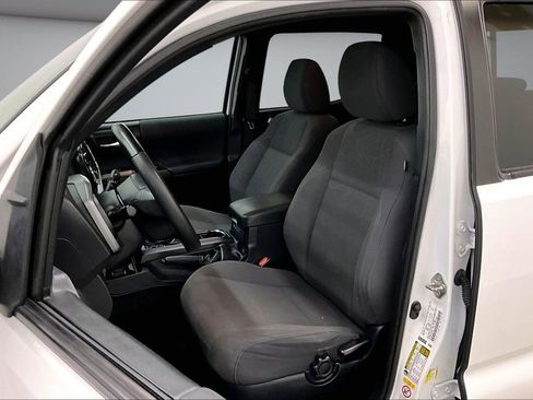 Used 2019 Toyota Tacoma TRD Off-Road AWD/4WD image 22