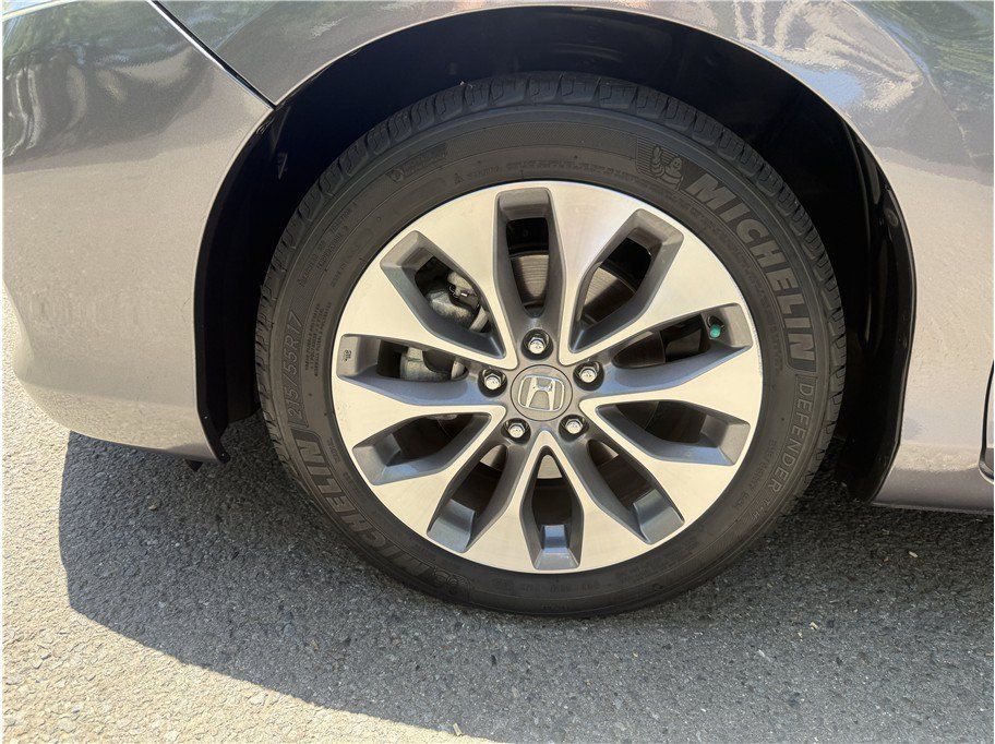 Used 2015 Honda Accord EX-L image 13