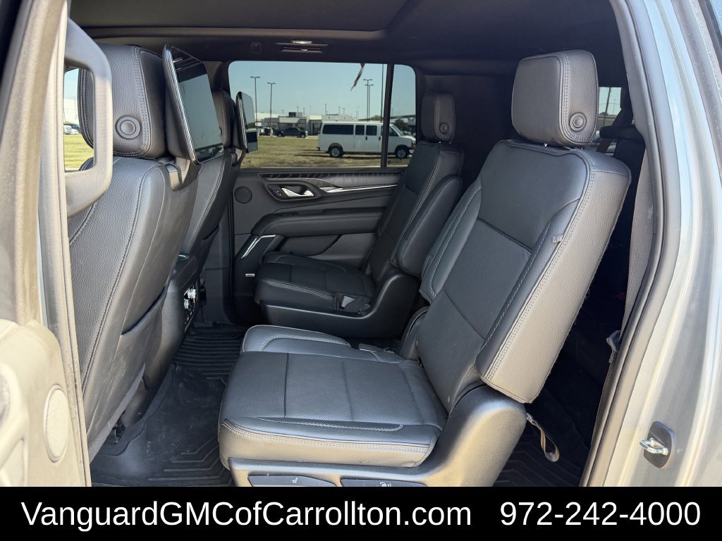Used 2023 GMC Yukon XL Denali AWD/4WD image 31