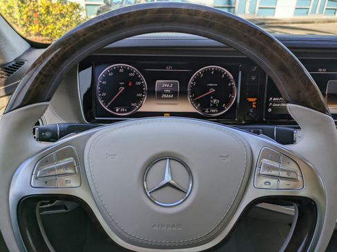 Used 2014 Mercedes-Benz S 550 Sedan image 29