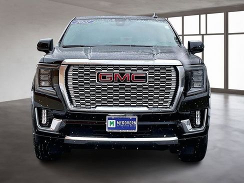 Used 2021 GMC Yukon Denali image 2