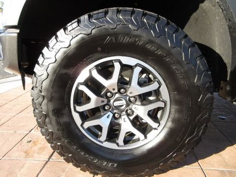 Certified 2023 Ford F150 Raptor image 5