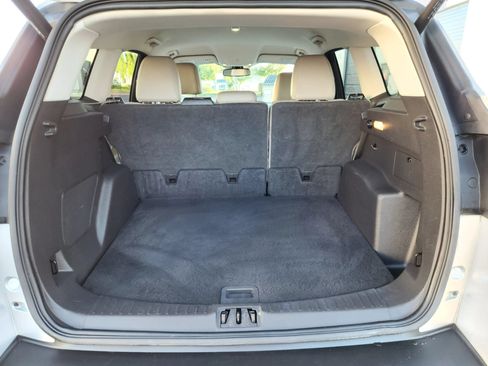 Used 2017 Ford Escape Titanium AWD/4WD image 19