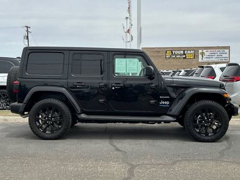 Certified 2022 Jeep Wrangler Unlimited Sahara AWD/4WD image 2