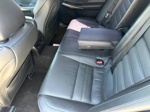 Used 2017 Lexus IS 200t F Sport w/ F Sport Package RWD image 29