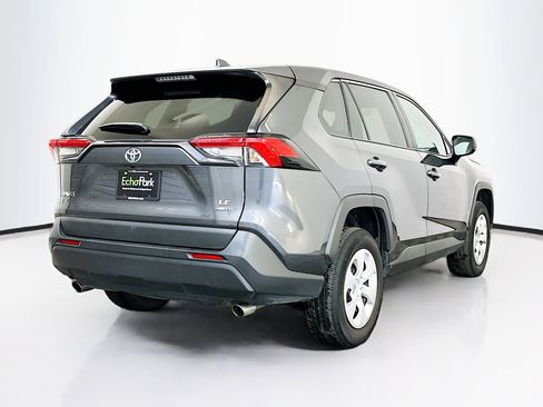 Used 2024 Toyota RAV4 LE image 9