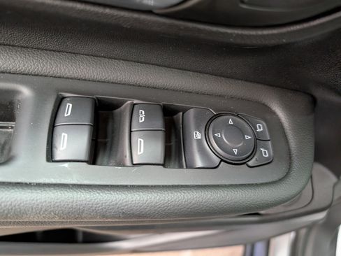 Used 2024 GMC Terrain AT4 w/ Tech Package AWD/4WD image 14